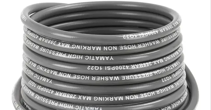 anong mga kondisyon ang dapat matugunan ng mga materyales sa label ng goma hose?